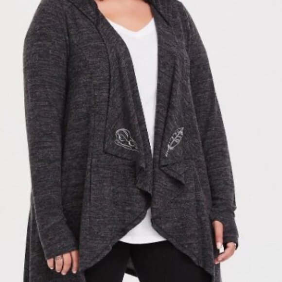 Torrid Her Universe Disney Maleficent 2 Grey Feather Drape Cardigan 0 Large 12 - Picture 2 of 11